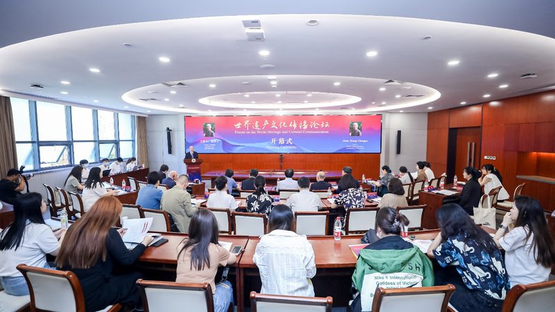 品牌设计公司的收费标准通常由以下几部分构成：
